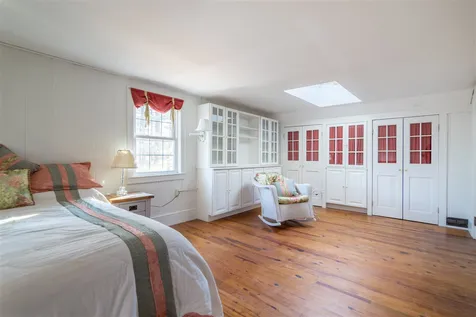 68 Post Road North Hampton NH 03862