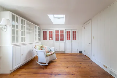 68 Post Road North Hampton NH 03862