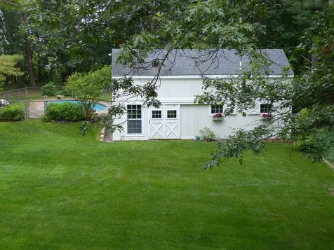 68 Post Road North Hampton NH 03862