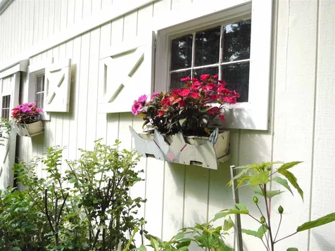 68 Post Road North Hampton NH 03862
