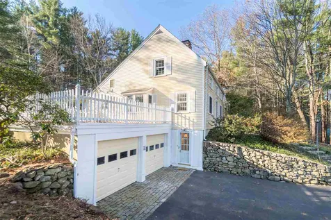 68 Post Road North Hampton NH 03862