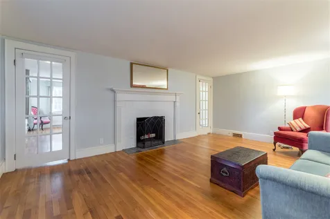 68 Post Road North Hampton NH 03862