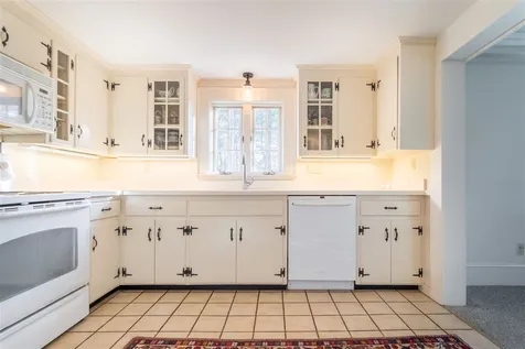 68 Post Road North Hampton NH 03862