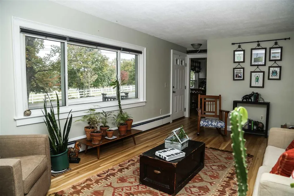 16 Willowbrook Avenue Greenland NH 03840