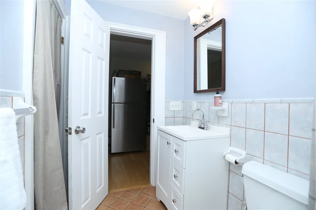 16 Willowbrook Avenue Greenland NH 03840