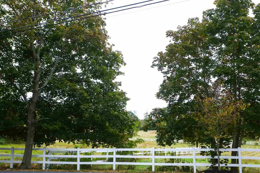 16 Willowbrook Avenue Greenland NH 03840