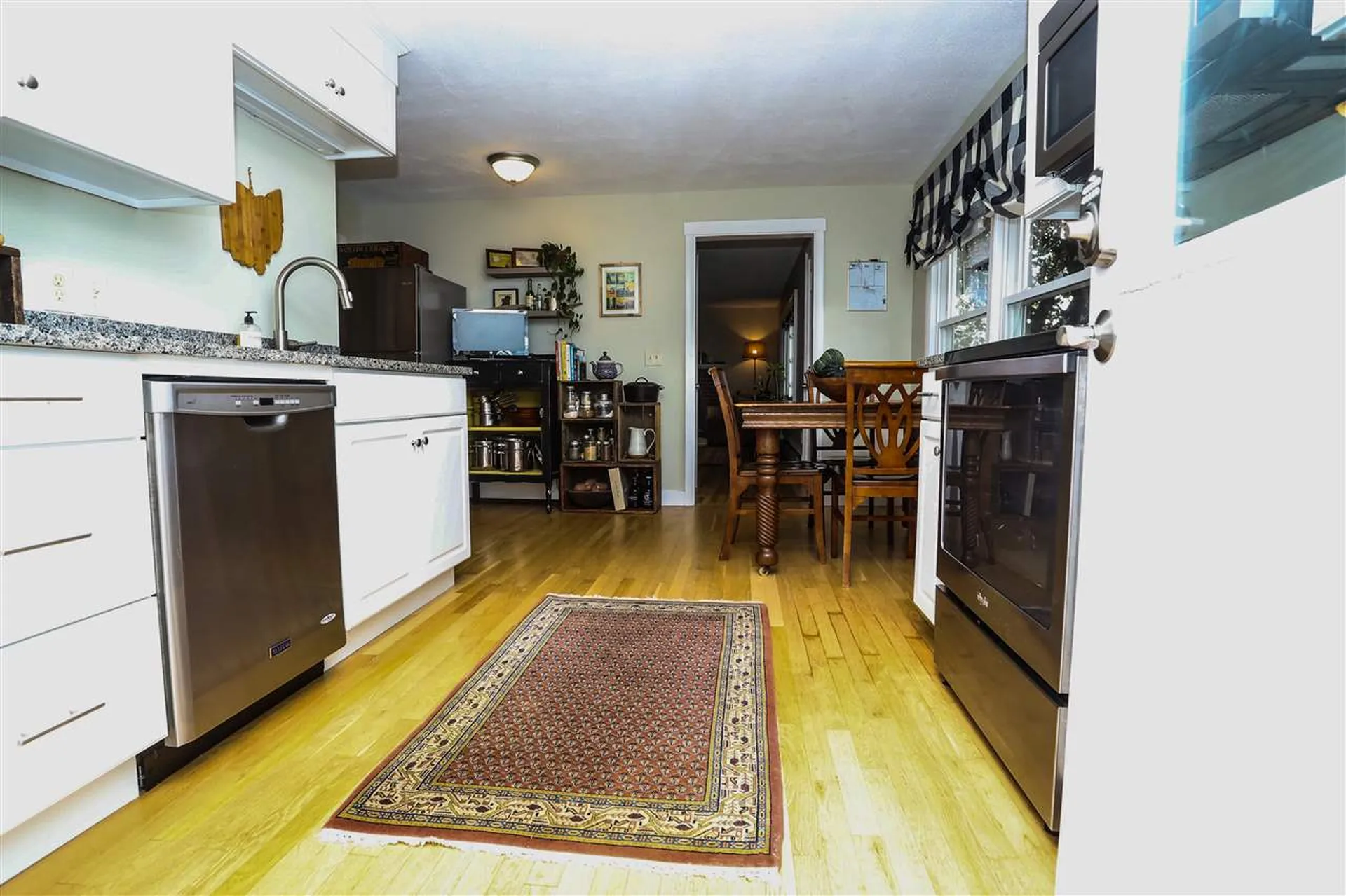 16 Willowbrook Avenue Greenland NH 03840