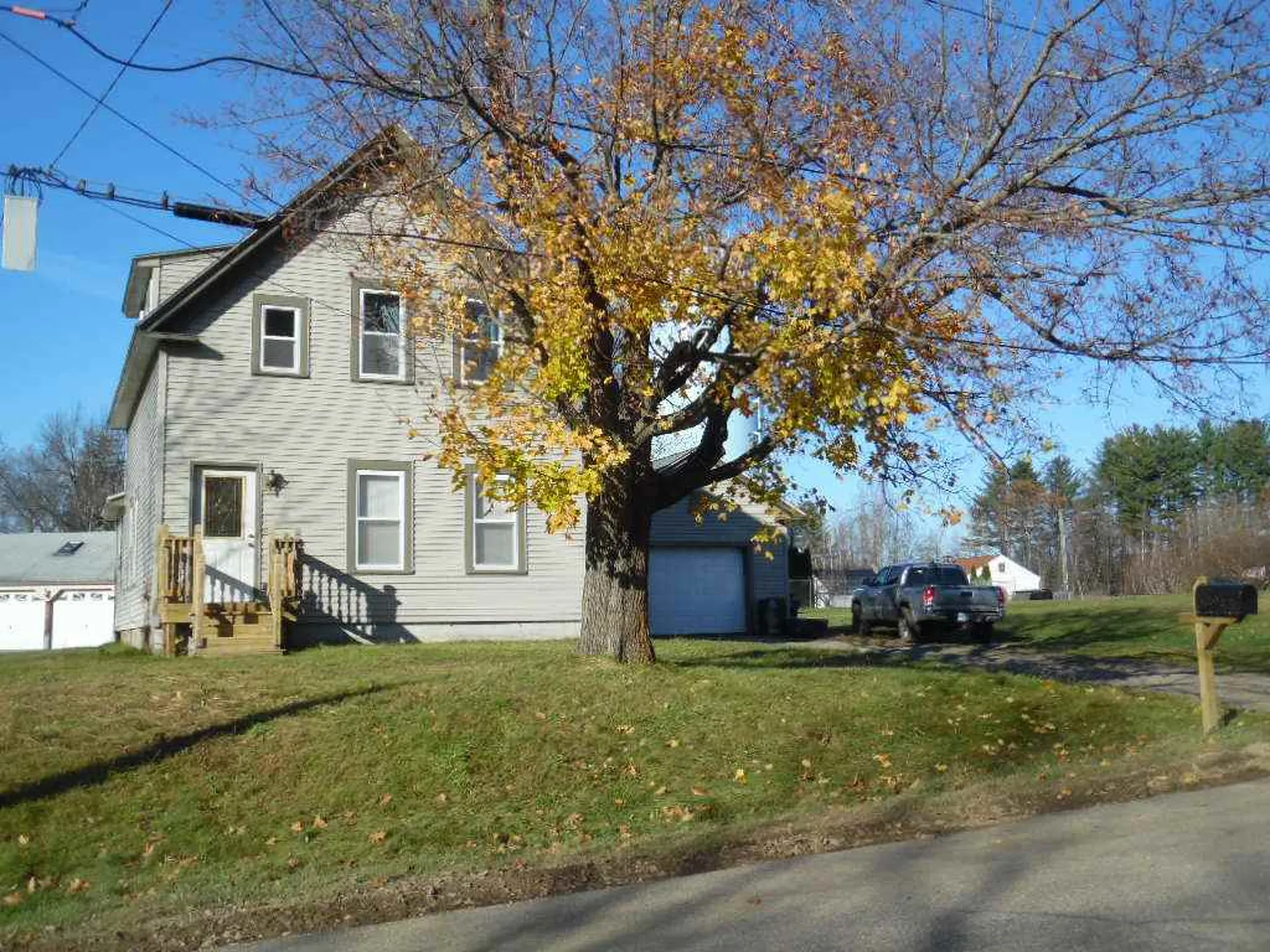 9 Hunt Avenue Franklin NH 03235