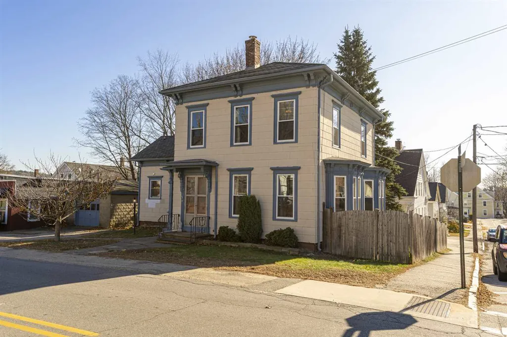 675 Main Street Rollinsford NH 03869
