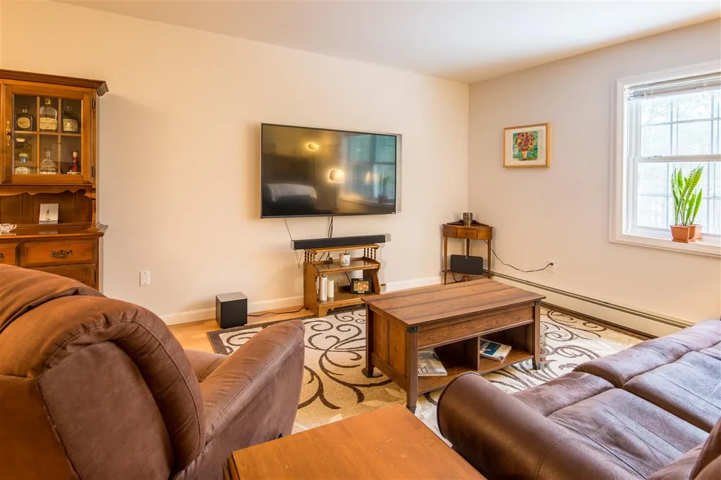 24 Pointe Drive Essex VT 05452