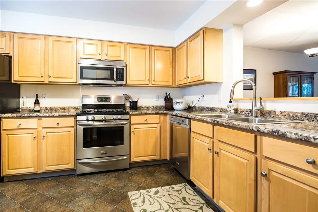 24 Pointe Drive Essex VT 05452