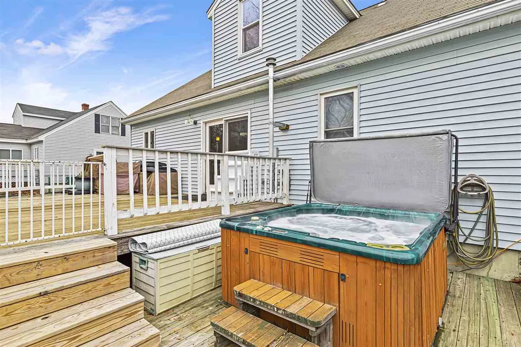39 Western Avenue Rochester NH 03867