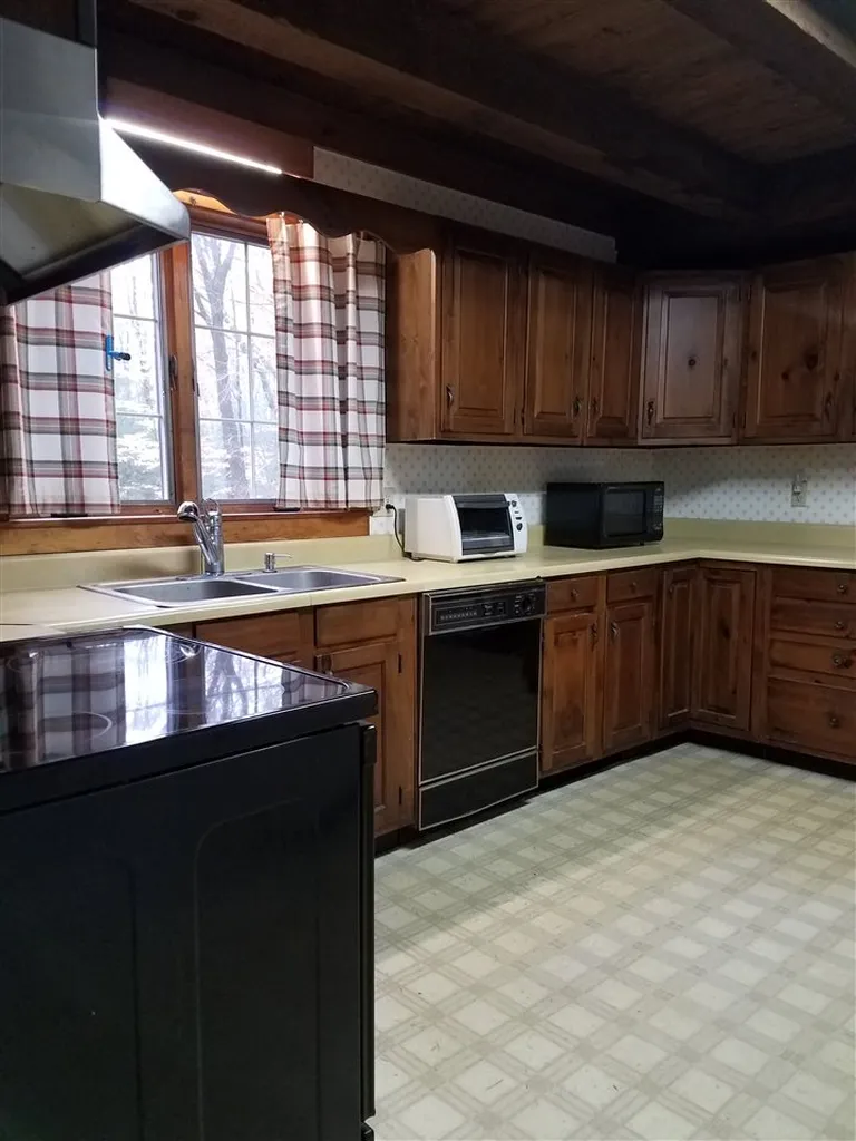 179 Partridgeberry Lane Swanzey NH 03446