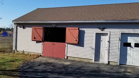 8 Haley Circle Brentwood NH 03833