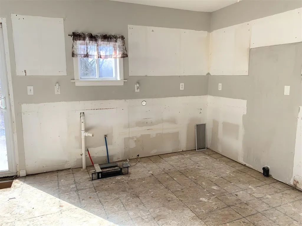 33 N Maple Street Vergennes VT 05491