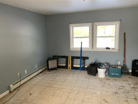 33 N Maple Street Vergennes VT 05491