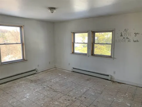 33 N Maple Street Vergennes VT 05491