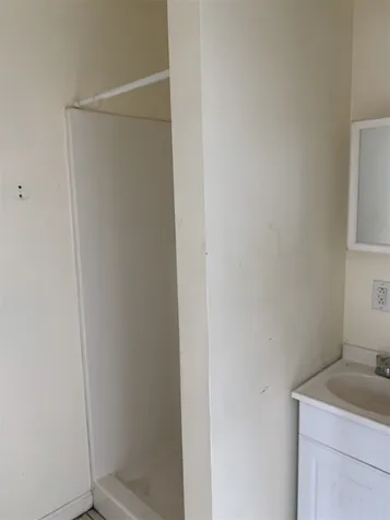 33 N Maple Street Vergennes VT 05491