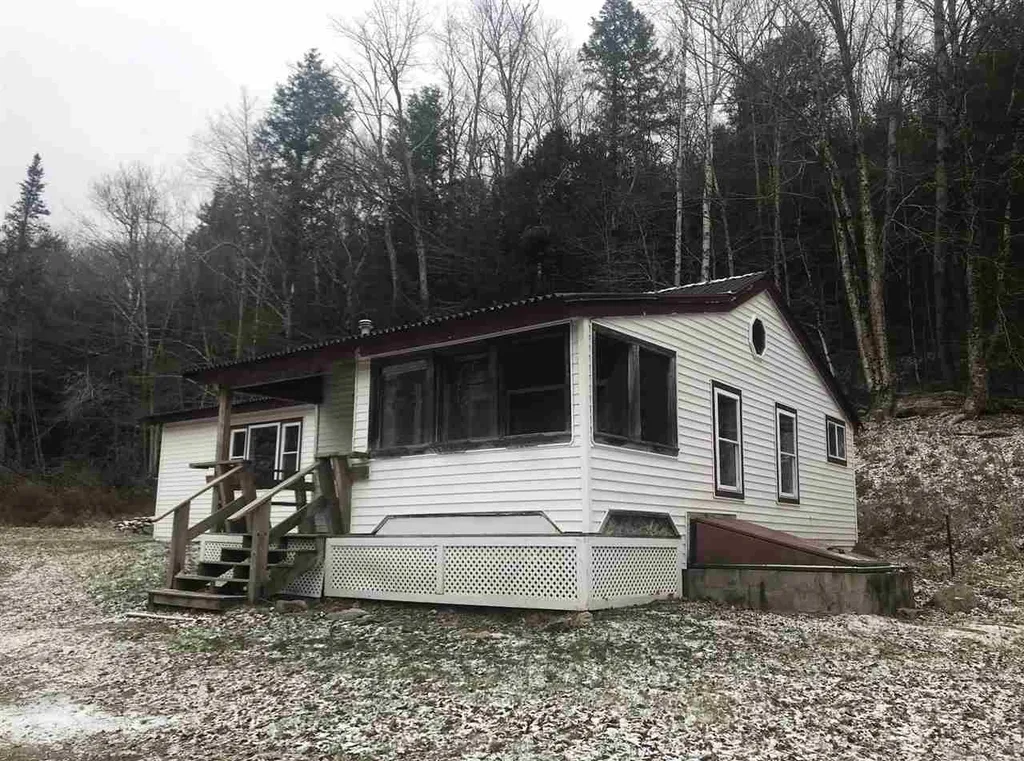 7139 Vt Route 100 Whitingham VT 05361