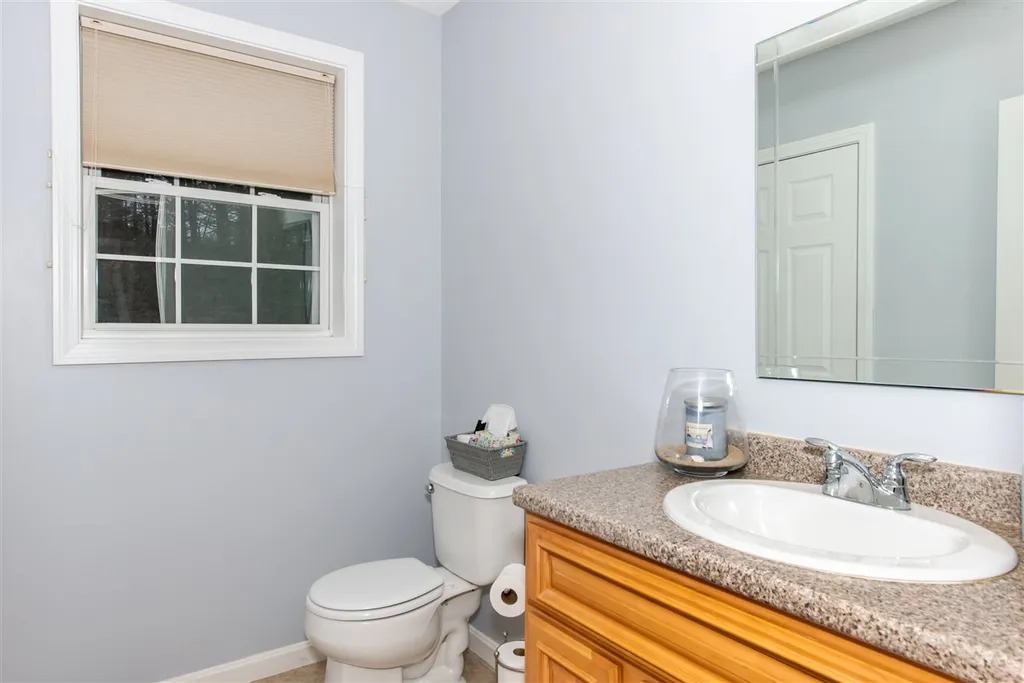 27 Seavey Brook Lane Rochester NH 03867