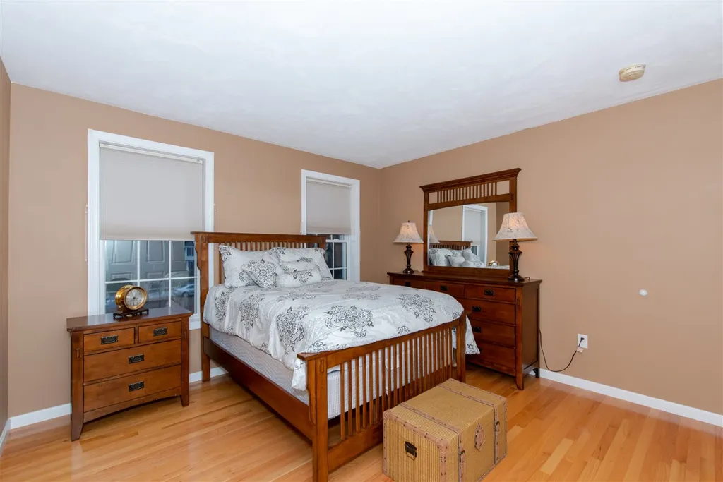 27 Seavey Brook Lane Rochester NH 03867