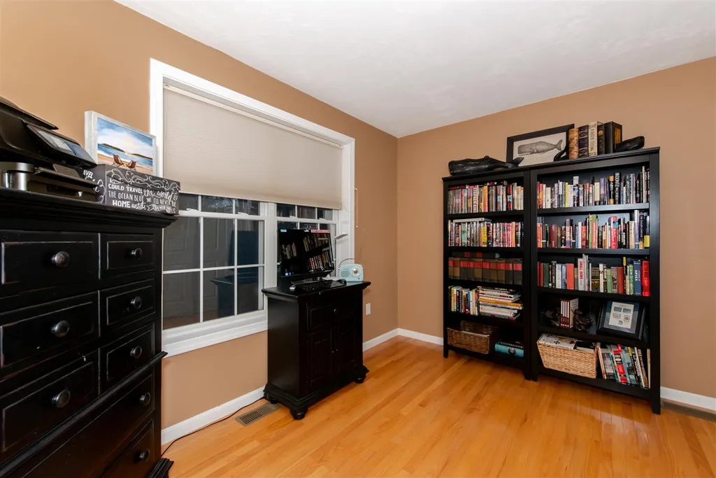 27 Seavey Brook Lane Rochester NH 03867