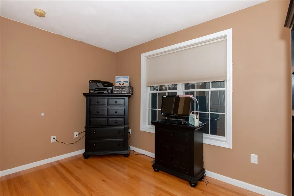 27 Seavey Brook Lane Rochester NH 03867