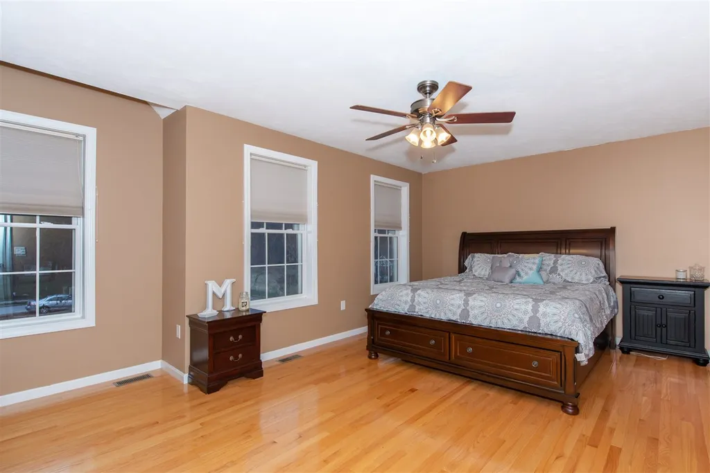 27 Seavey Brook Lane Rochester NH 03867
