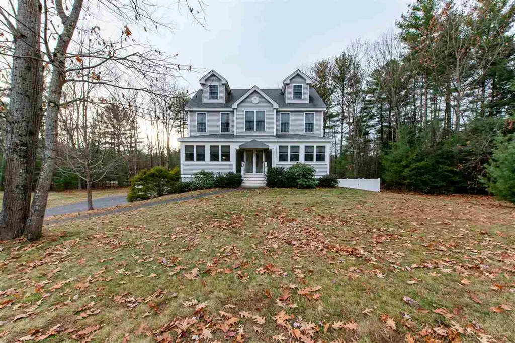 27 Seavey Brook Lane Rochester NH 03867