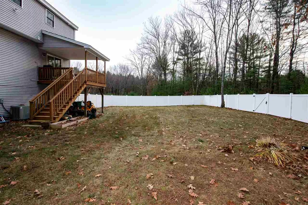27 Seavey Brook Lane Rochester NH 03867