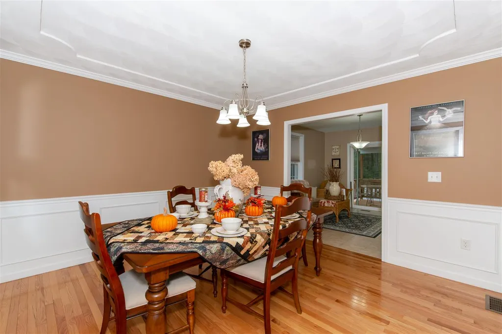 27 Seavey Brook Lane Rochester NH 03867