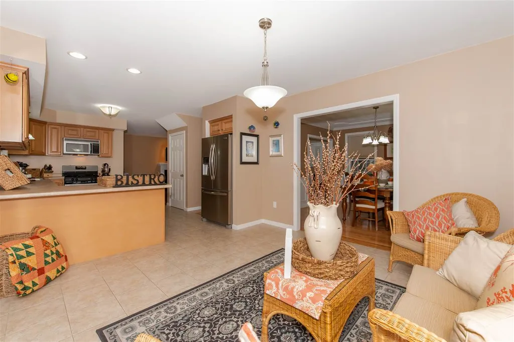 27 Seavey Brook Lane Rochester NH 03867