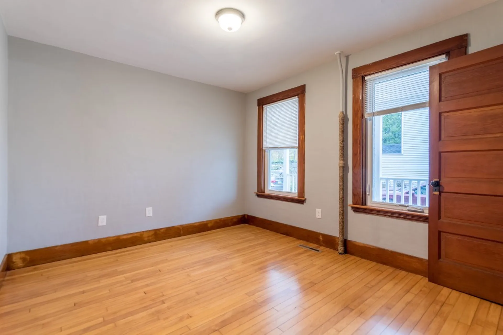 27 Exeter Road Hampton NH 03842