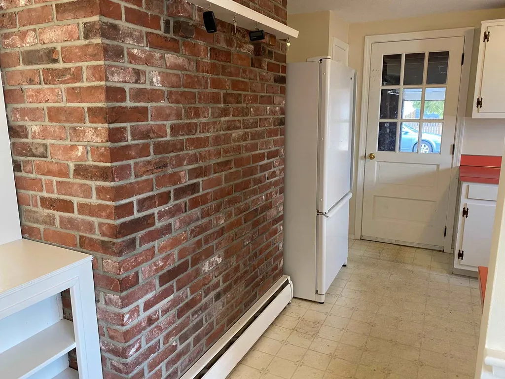 16 Stevens Road North Hampton NH 03862