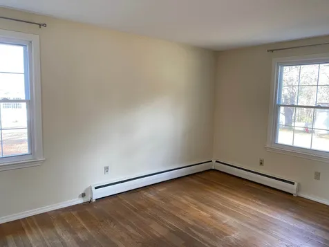 16 Stevens Road North Hampton NH 03862