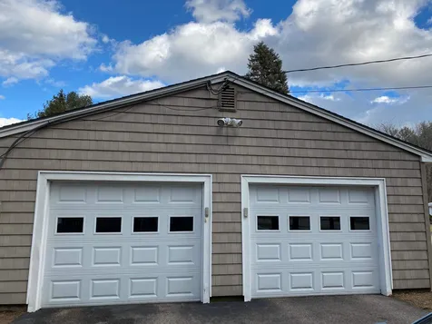 16 Stevens Road North Hampton NH 03862