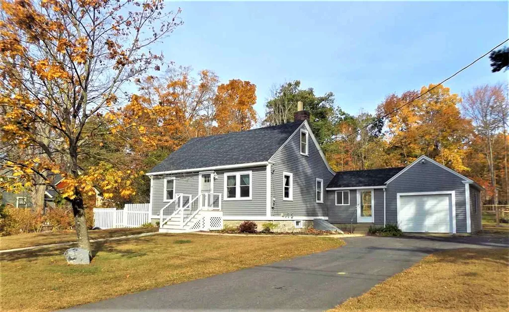 82 Souhegan Street Milford NH 03055