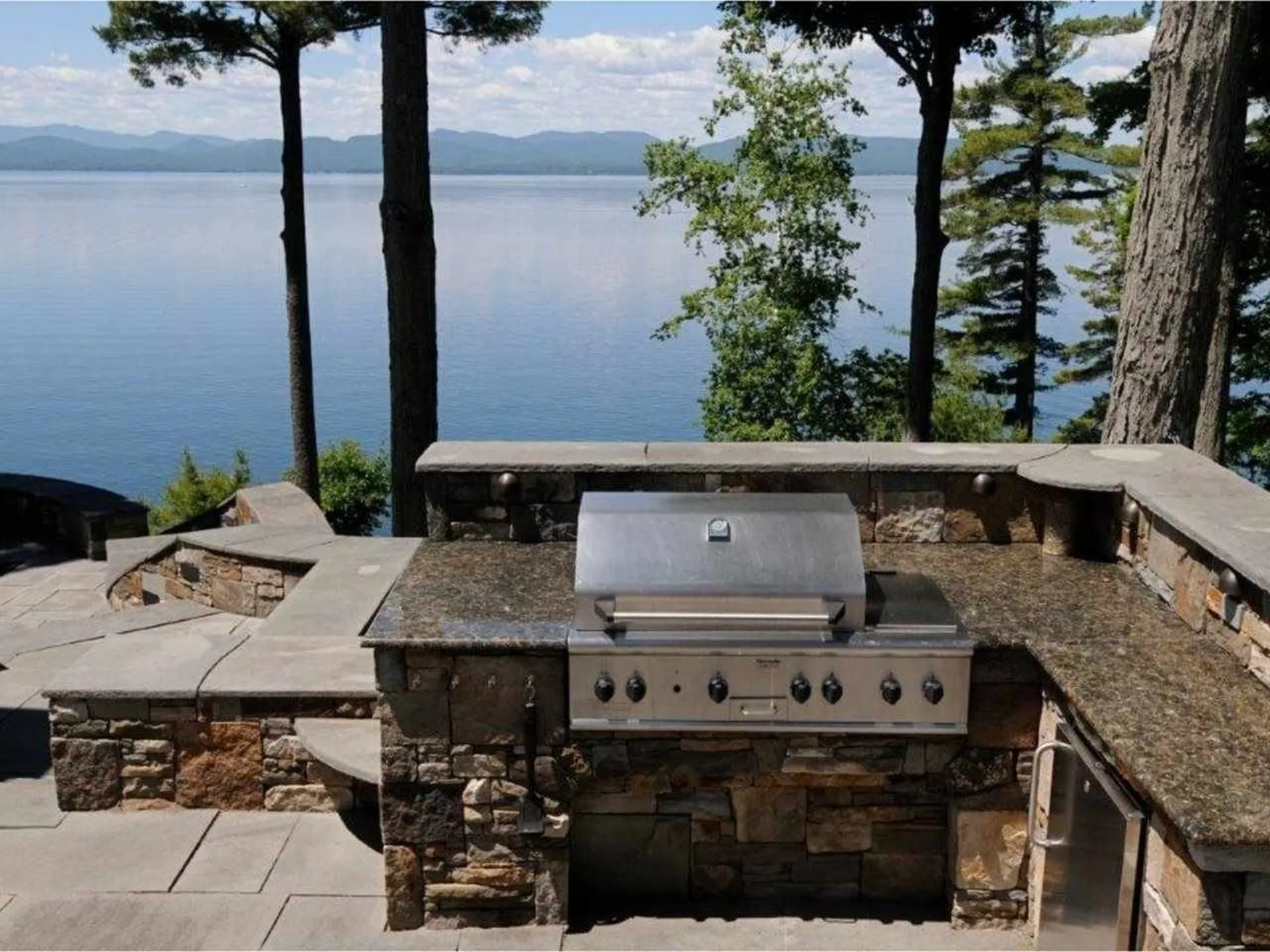 3611 Harbor Road Shelburne VT 05482