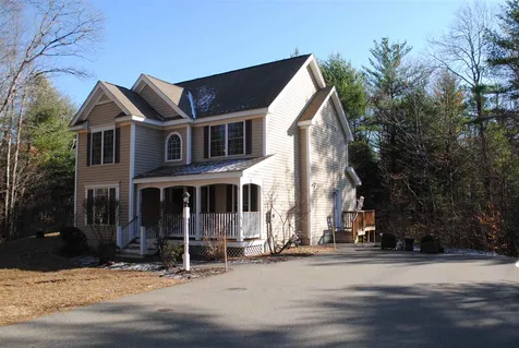 9 Anthony Lane Epping NH 03042