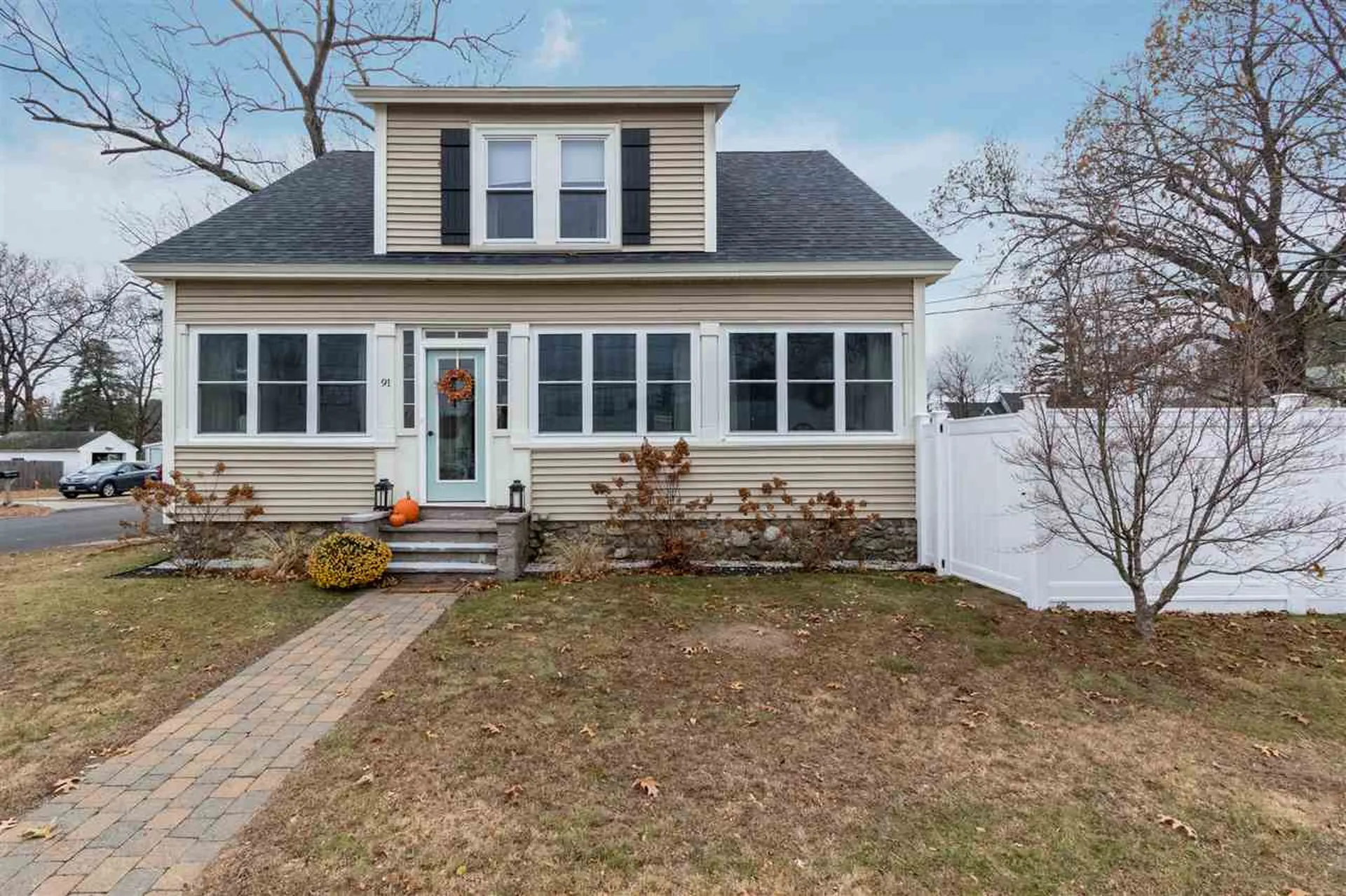 91 Glenwood Avenue Manchester NH 03102