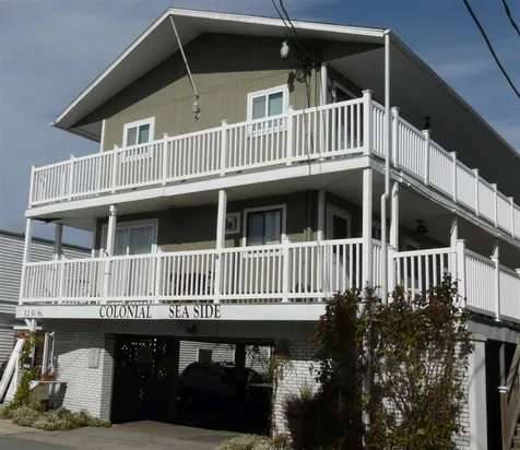 12 G Street Hampton NH 03842