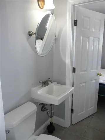 12 G Street Hampton NH 03842