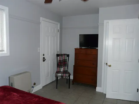 12 G Street Hampton NH 03842