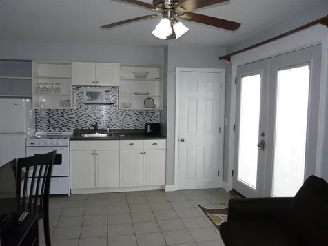 12 G Street Hampton NH 03842