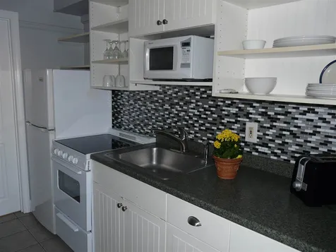 12 G Street Hampton NH 03842