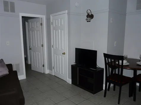 12 G Street Hampton NH 03842