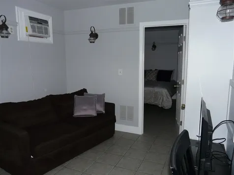 12 G Street Hampton NH 03842