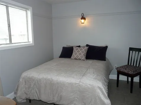 12 G Street Hampton NH 03842