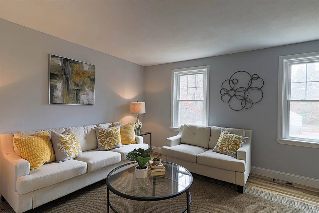 11 Chatfield Drive Litchfield NH 03052