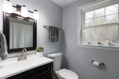 11 Chatfield Drive Litchfield NH 03052